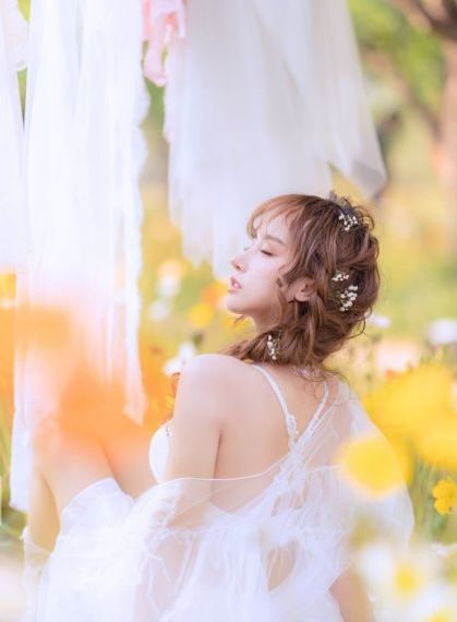 美女在隐匿处的日式按摩_BD英语完整视频观看