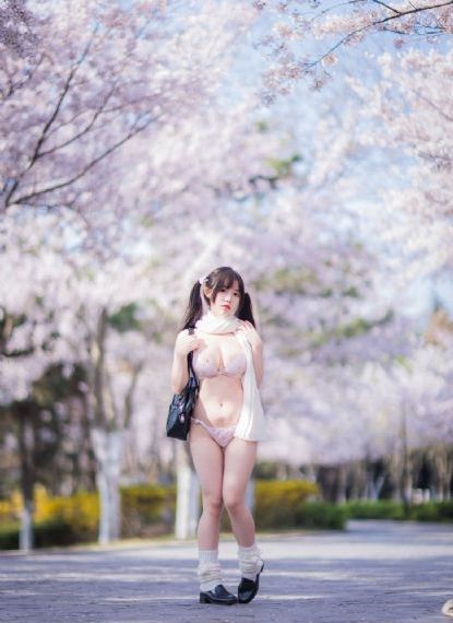 寄生虫顺时针完整版视频_高清高清在线观看