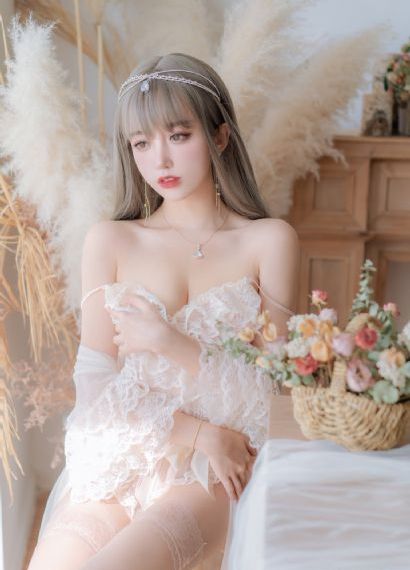 在丈夫面前被玩耍了_1080在线视频播放